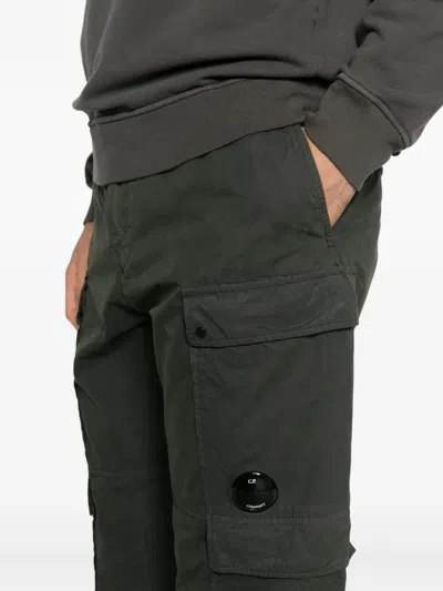 C.p. Company Lens-detail Cargo Pants In Green