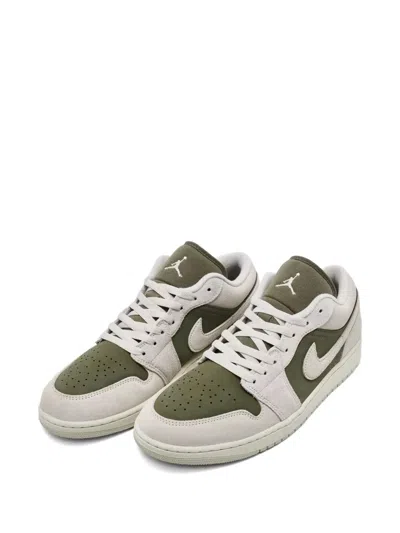 Jordan Men's Air  1 Low Se Shoes In Green
