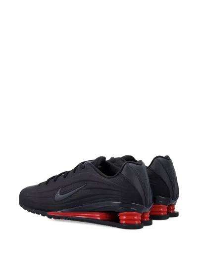 Nike Shox Z Swoosh Detail Trainers In Black