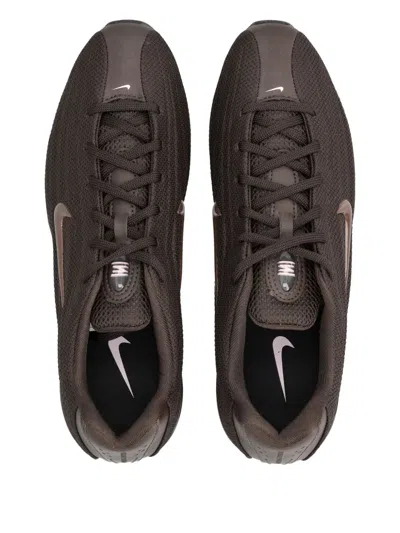 Nike Swoosh Detail Trainers In Brown