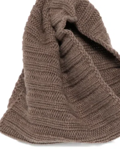 Dell'oglio Ribbed Cashmere Scarf In Brown