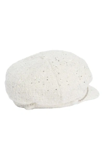 Vince Camuto Bouclé Newsboy Cap With Small Chain In White