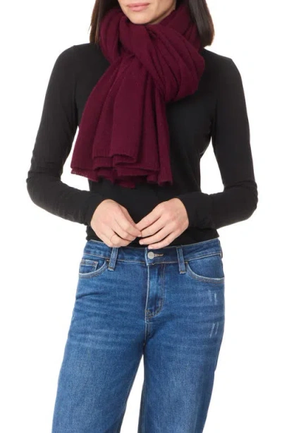 Amicale Cashmere Featherweight Scarf In Burgundy