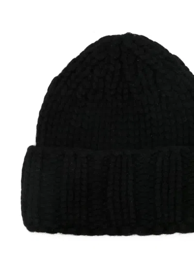 Liska Grob Gestrickte Beanie In Black