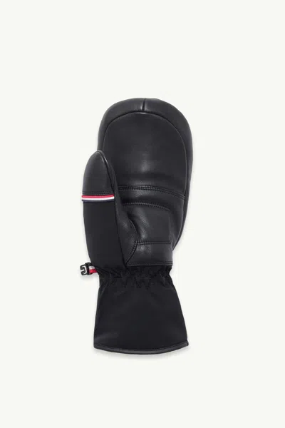 Moncler Padded Gloves In Black