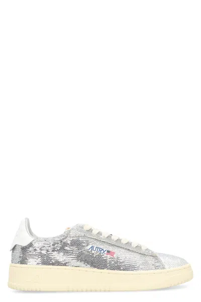 Autry Dallas Low Sparkling Sneakers In Silver And White Sequins Shoes In Silver
