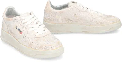 Autry Medalist Low Sneakers In Worn-out Effect Suede With Rhinestones In White