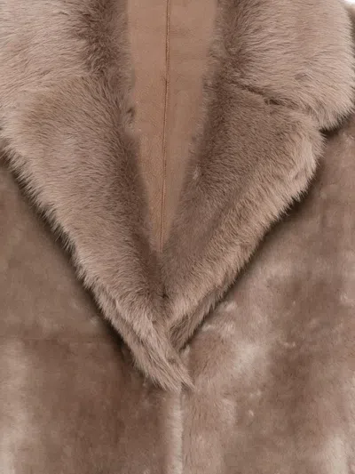 Liska Mantel Aus Schafsleder Mit Breitem Revers In Brown