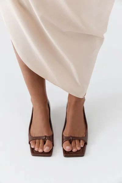 St Agni 90s Square Toe Heel In Brown