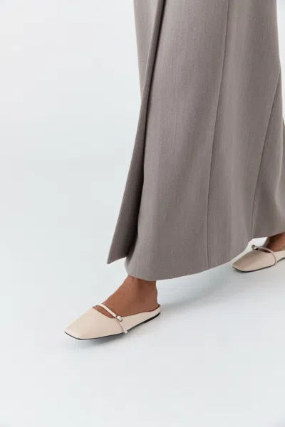 St Agni Plié Flat In Neutral
