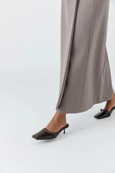 St Agni Plié Heel In Brown