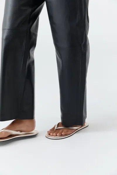 St Agni Thong Detail Slide In Gold