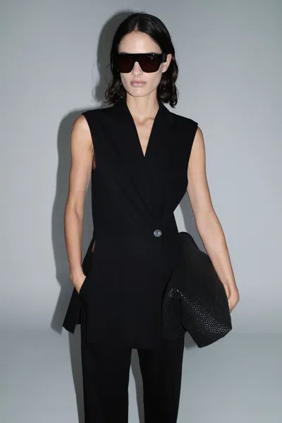 St Agni Wool Sleeveless Split Blazer In Black