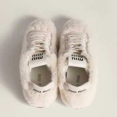Miu Miu Lace-up Shoes With Faux Fur Texture In White