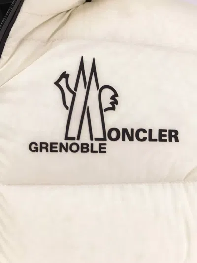 Moncler Isorno Technical Nylon Down Jacket In Neutral