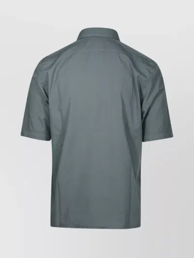 C.p. Company Short-sleeve Button-up Shirt With Classic Collar And Flap Pockets In Gray
