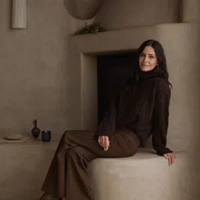 Homecourt Balsam Fireplace Candle (limited Edition) In Black