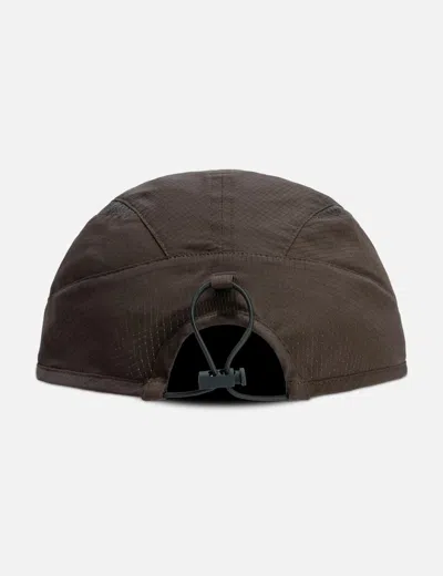 Roa Bri Open Weave Cap In Brown