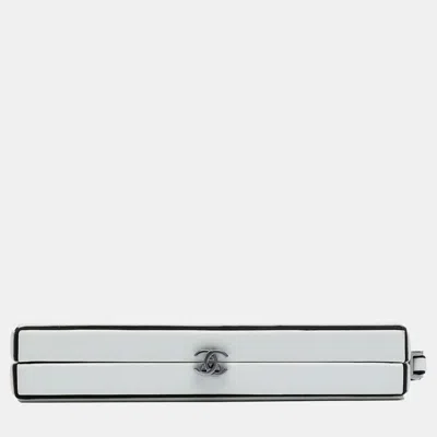 Pre-owned Chanel White Cc Lambskin Box Clutch