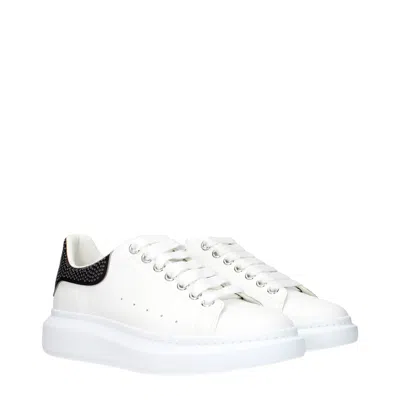 Alexander Mcqueen Sneakers Oversize Uomo Pelle Bianco/nero In White