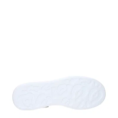 Alexander Mcqueen Sneakers Oversize Uomo Pelle Bianco/nero In White