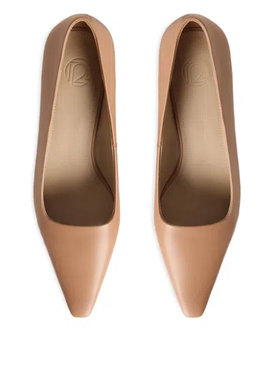 12 Storeez 60mm Leather Heeled Pumps In Neutral