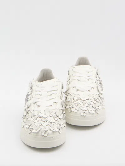 Autry Low-top Sneakers With Clean Silhouette And Rounded Toe In White