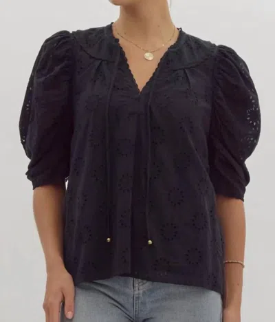 Entro Eyelet Transition Top In Black In Blue