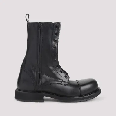 Balenciaga Rugged Leather Ankle Boots With Chunky Sole In Black