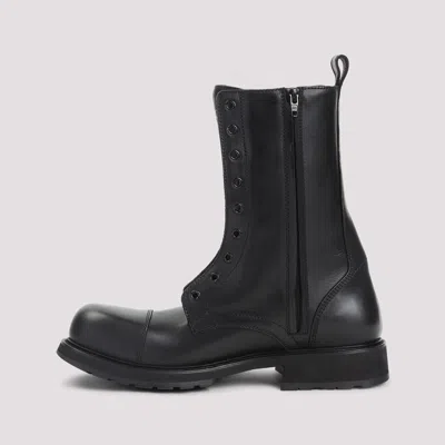 Balenciaga Rugged Leather Ankle Boots With Chunky Sole In Black