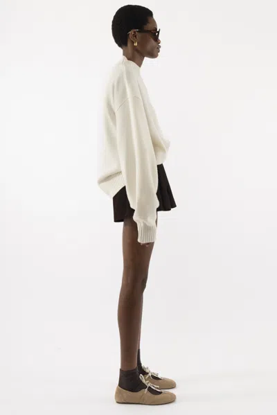 Arakii Knitted Sweater In White