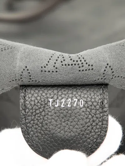 Pre-owned Louis Vuitton 2020 Monogram Mahina Hina Mm Tote Bag In Black