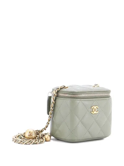 Pre-owned Chanel Pearl Crush Vanity Case With Chain Quilted Lambskin Mini Clutch Bag In Green