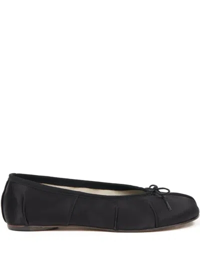 Maison Margiela Split-toe Tie Ballerina In Black