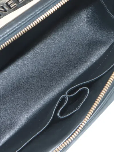 Pre-owned Chanel 2018-2019 Medium Chevron Lambskin Trendy Cc Bowling Bag Satchel In Black