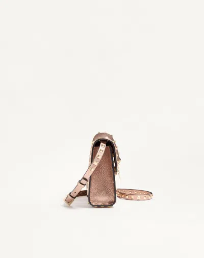 Valentino Garavani  Garavani Rockstud Small Crossbody Bag In Laminated Grainy Calfskin Leat In Pink