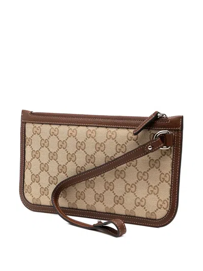 Pre-owned Gucci 2000-2015 Gg Canvas Wristlet Pouch In Brown