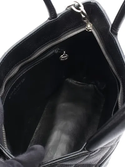 Pre-owned Chanel 2000-2002 Medallion Tote Bag In Black