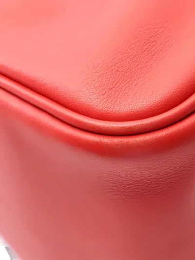 Pre-owned Hermes 2016 Lindy 26 Shoulder Bag In Red