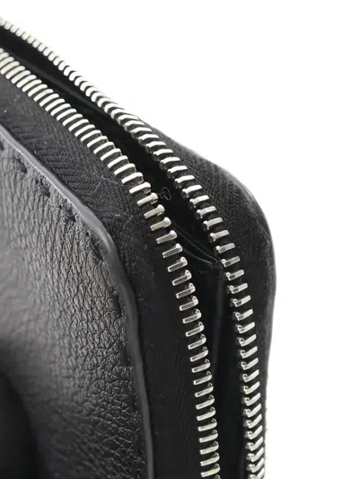 Pre-owned Fendi Selleria Round-zipper Leather Wallet In Black