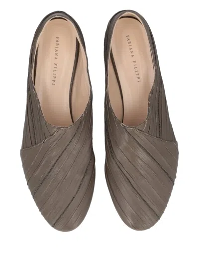 Pre-owned Fabiana Filippi Textured Leather Loafers In Gray
