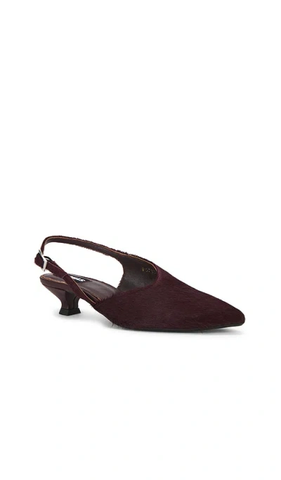 Alohas Nelly Slingback Pump In Burgundy