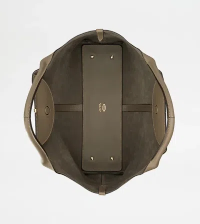 Tod's Shopping Bag In Leather Medium-small In Brown