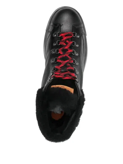 Santoni Round Toe Chelsea Boots In Black