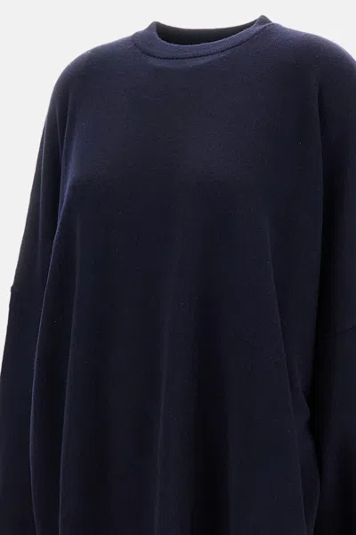 Extreme Cashmere Tes Long-sleeved Minimalist Pullover Sweater In Blue