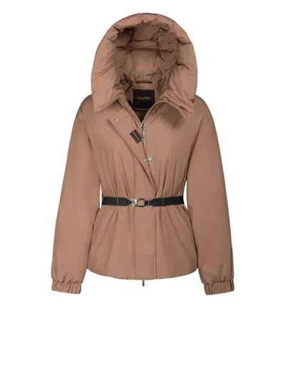 Moorer Hooded Belted Jacket In Neutral