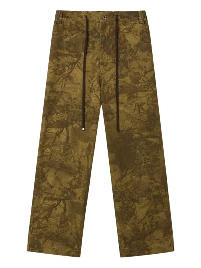 Low Classic Drawstring Camouflage Trousers In Brown