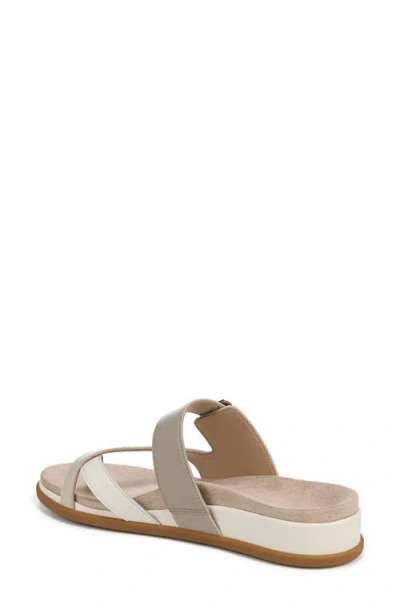 Vionic Carmela Platform Sandal In Neutral