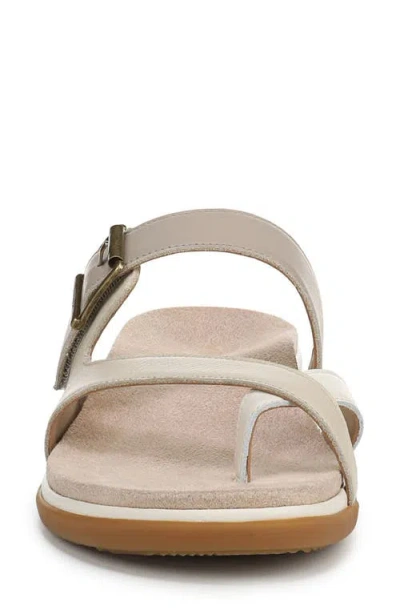 Vionic Carmela Platform Sandal In Neutral