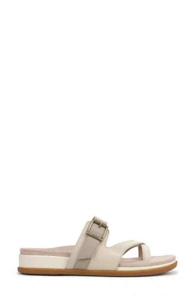 Vionic Carmela Platform Sandal In Neutral
